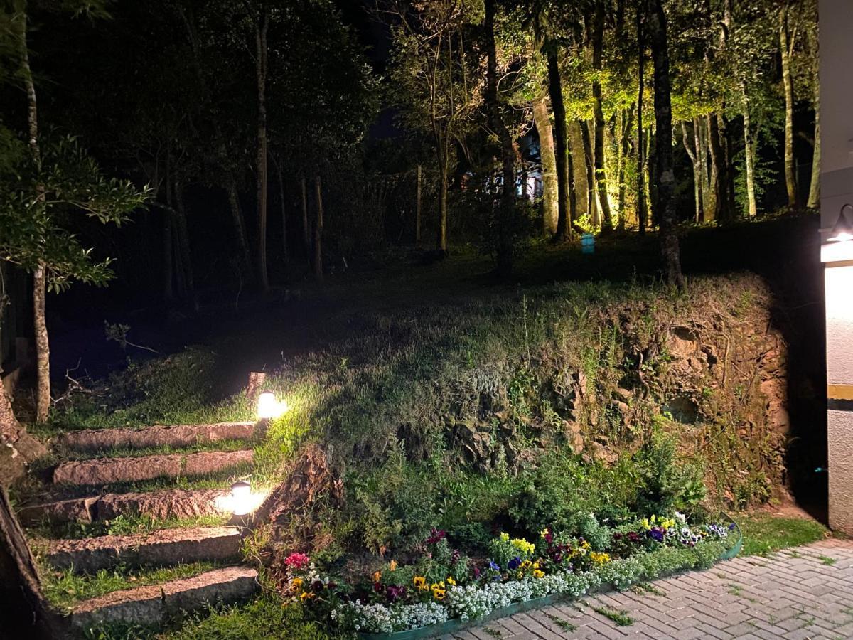 2 SUITE, 1 DORMITORIO EM MEIO A MATA ARAUCARIA A 1,5 Km Centro, ALTOS DE GRAMADO Gramado Exterior foto